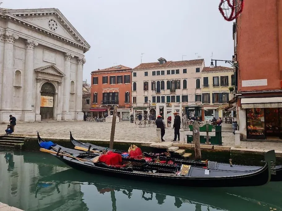 Luxury Apartment In Venice